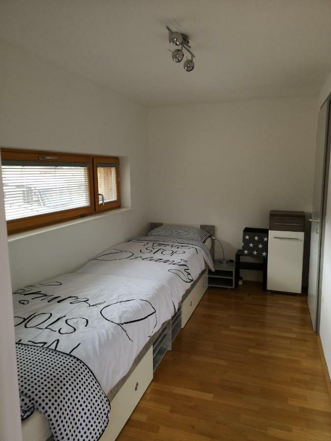 Apartma Lucijana Мойстрана Екстер'єр фото