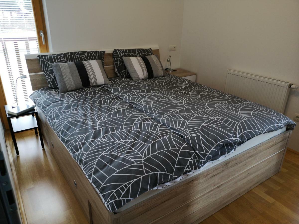 Apartma Lucijana Мойстрана Екстер'єр фото