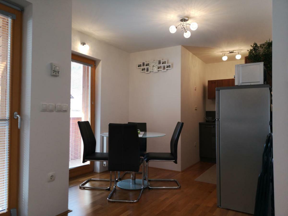 Apartma Lucijana Мойстрана Екстер'єр фото