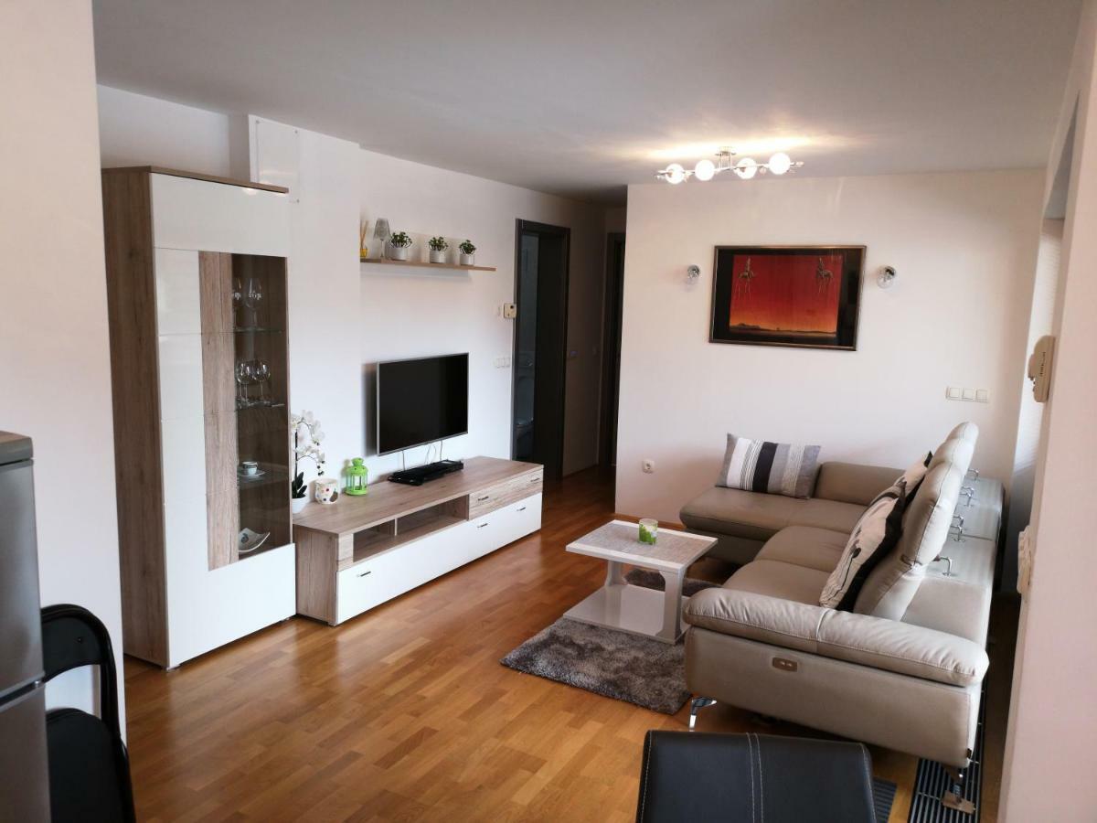 Apartma Lucijana Мойстрана Екстер'єр фото